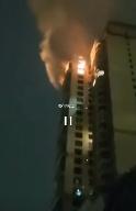 重庆一居民楼火灾致6人死亡，起火原因正在调查中